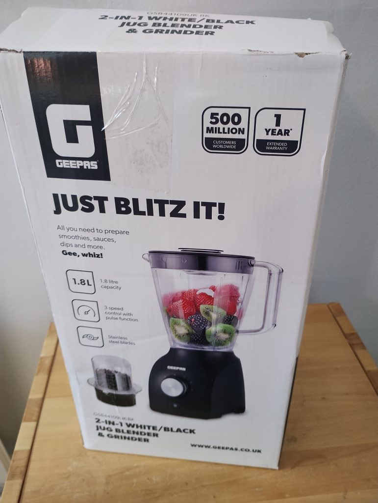 Geepas Blender in Black