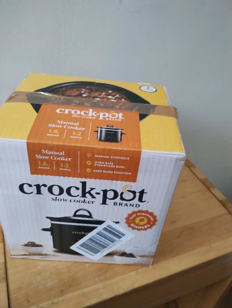 Crockpot Slow Cooker in Black