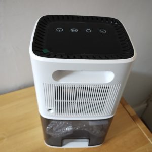 Levioc's 1.8L Dehumidifier in White